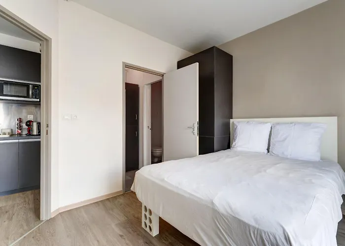 66 - Le Lokup - Wifi - Proche Tram Lägenhet