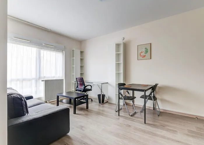 66 - Le Lokup - Wifi - Proche Tram Lägenhet *