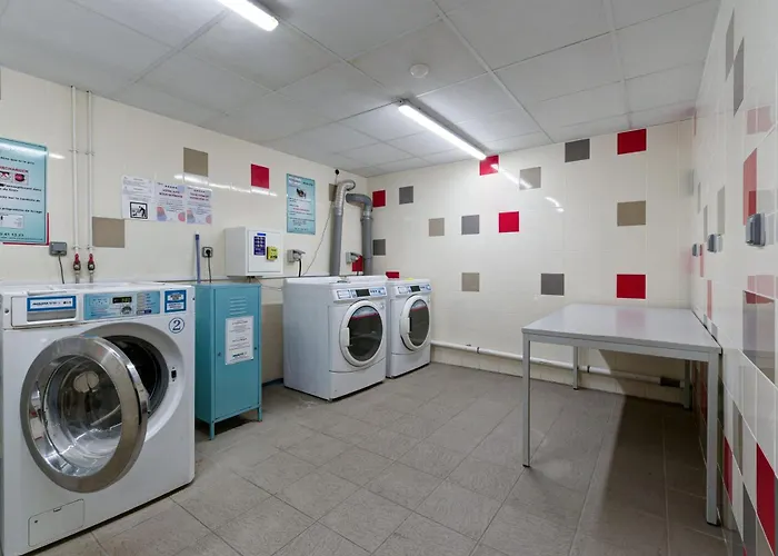 66 - Le Lokup - Wifi - Proche Tram Lägenhet